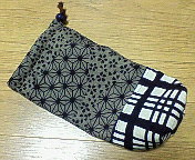 æµ´è¡£åœ°ã®ãƒ‰ãƒªãƒ³ã‚¯ãƒœãƒˆãƒ«ãƒ›ãƒ«ãƒ€ãƒ¼