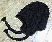 çœŸã£é»’ãªè€³å½“ã¦ä»˜ãå¸½å­